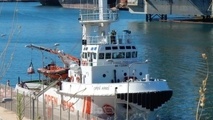 Migrant rescue ship arrives in Barcelona after Italy, Malta reject it

