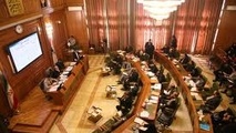 ◄ پشت پرده بودجه ۹۳ شهرداری: از بودجه غیر نقدی تا مدیری که عضو هیئت مدیره ۹ شرکت است! / دوربین ثبت تخلفات کیلویی چند؟! / اخطار به " همشهری "