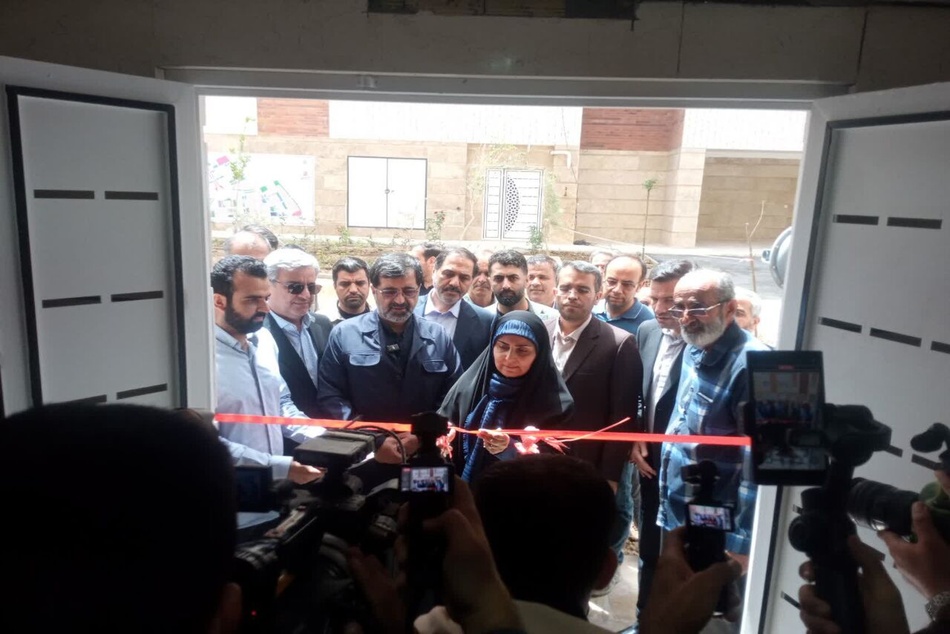 افتتاح ۳۳۹۵ واحد مسکونی در قم با حضور وزیر راه و شهرسازی