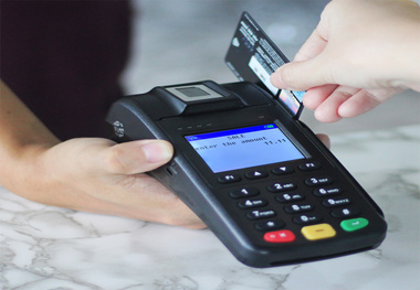 دستگیری دست فروش کلاهبردار در متروی تهران