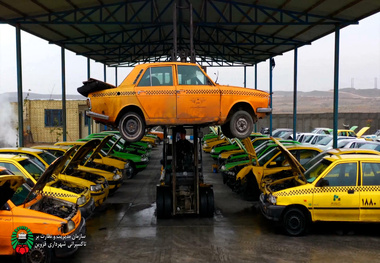 تاپایان سال تاکسی های برقی جایگزین خودرو های فرسوده می شود/ اسقاط ۴۸ هزار دستگاه خودرو