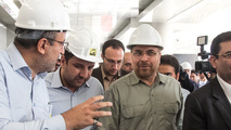 
هفت خطی در خط هفت مترو
