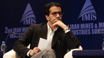 غرقی بر جای سلطانی تکیه می‌زند