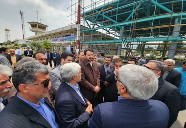 آمادگی وزارت راه و شهرسازی برای واگذاری فرودگاه ها به بخش خصوصی 
