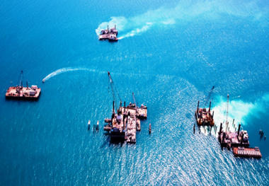  Offshore Drilling Gains Momentum in US as Onshore Fades