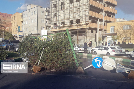 اعتراض‌ها به گران شدن بنزین