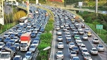 ترافیک در جاده رشت - قزوین سنگین شد