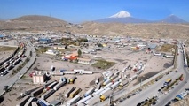 چرا کامیون‌ ها پشت مرزهای شمال‌ غرب متوقف می‌ شوند؟