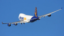 Atlas Air Places 747-400F with Yangtze River Airlines