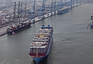 How Maersk and DB Schenker collaborate to reduce ocean pollution and CO2 emissions