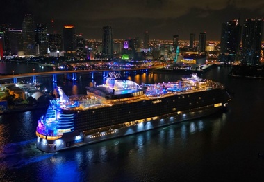 Royal Caribbean Orders Sixth Oasis-Class Ship in France