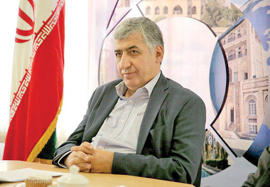 حذف مهر ایران از پاسپورت، توریست‌ها را به سمت ایران سرازیر نمی‌کند 