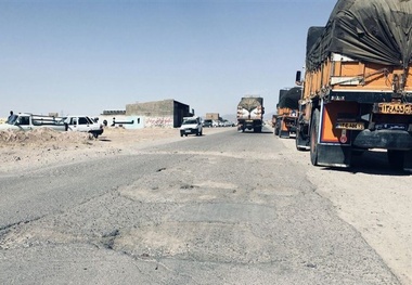 جاده شهرضا، جان رانندگان کامیون را می گیرد