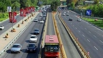 اتوبوس و مترو برای دانشجویان و دانش‌آموزان در تهران رایگان است
