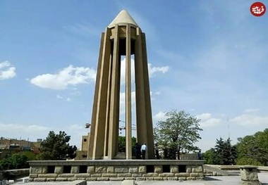 عکس| آرامگاه ابن‌سینا، یک قرن قبل این شکلی بود