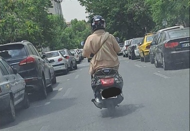 گواهینامه موتورسیکلت بانوان در دستور است