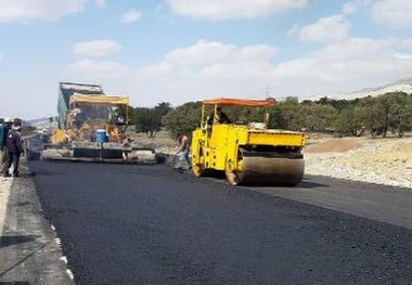 آغاز عملیات آسفالت در بزرگراه دشت ارژن- تنگ ابوالحیات

