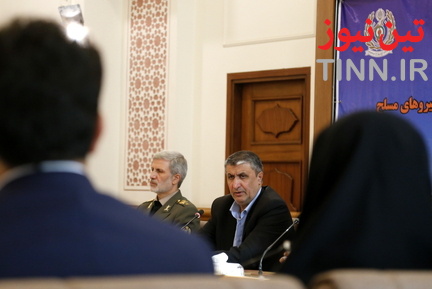 امضای تفاهمنامه احداث ۱۰۰ هزار واحدمسکونی بین وزارت راه و شهرسازی و وزارت دفاع