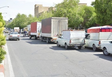 ساماندهی ناوگان بار در اصفهان؛ الزام دریافت مجوز تردد و پروانه فعالیت برای رانندگان