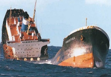 Court orders 1.6bn euros compensation for Spain over Prestige oil spill