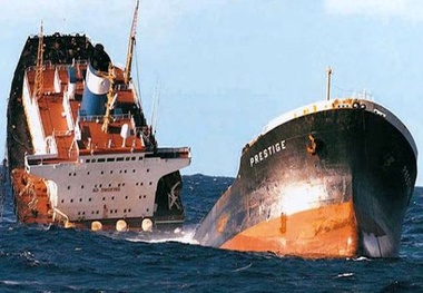 Court orders 1.6bn euros compensation for Spain over Prestige oil spill