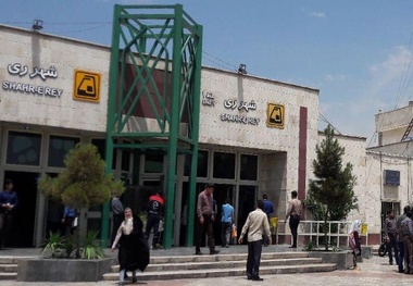 روند عادی پذیرش مسافر در ایستگاه مترو شهرری