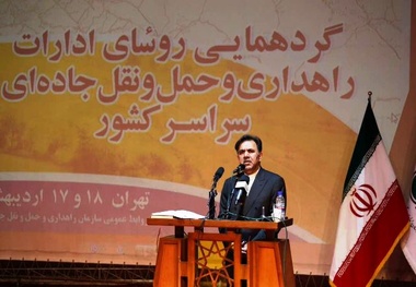 آخوندی: باید به سمت هوشمندسازی در جاده ها حرکت کنیم