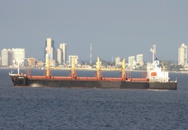 Chinese container ship collides with bulker near Zhenjiang