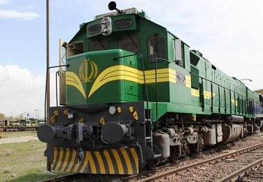 قطارهای کرمان روی ریل فرسودگی
