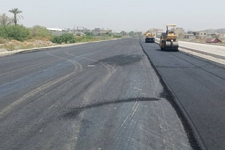 آغاز بهسازی ۶۳ کیلومتر از محور راهبردی چابهار - زرآباد - بندرعباس
