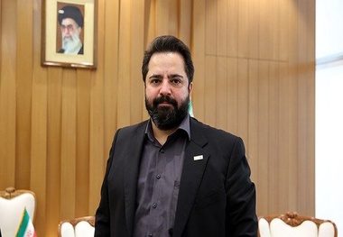 خودرو باید از سبد کالاهای سرمایه ای مردم خارج شود