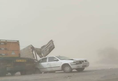 محور فهرج–زاهدان به دلیل طوفان شدید و گردوخاک مسدود شد