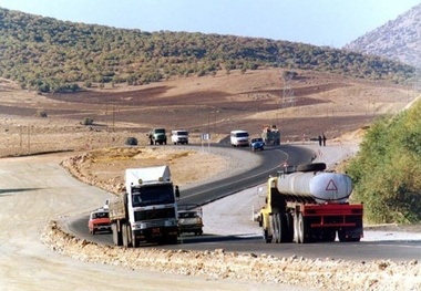 پرداخت کمیسیون شرکت های حمل و نقل با صاحب کالا است نه رانندگان کامیون