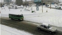 انسداد محورهای شمشک-دیزین و پونل-خلخال/ رانندگان جاده‌‌های کوهستانی زنجیر چرخ داشته باشند