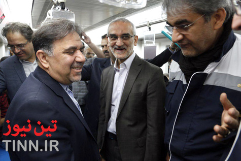 گزارش تصویری/سفر وزیر راه و شهرسازی با مترو در روز جهانی بدون خودرو