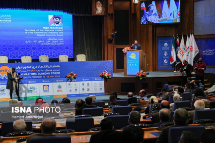 همایش بین المللی اقتصاد دریا محور ایران (کریدور شمال _ جنوب) (4)