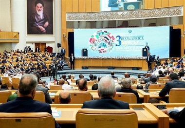 تصویب چندین مصوبه برای تسهیل حمل و نقل با آفریقا 