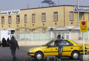 بازگرداندن اشیاءقیمتی مسافر توسط راننده‌تاکسی امانتدار