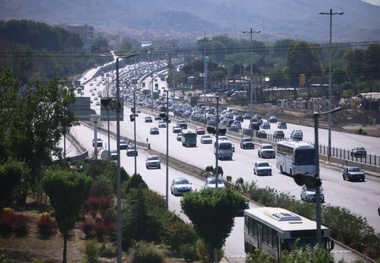 ترافیک سنگین در هراز و آزادراه قزوین ـ کرج ـ تهران/ مسیرهای اربعین روان است