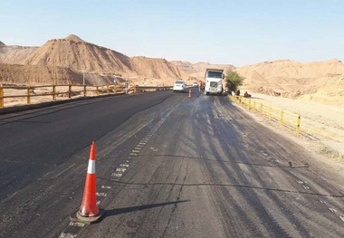 طرح چهارخطه کردن محور قدیم قم کاشان درحال اجراست