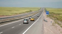استاندار کرمان از دو طرح راهسازی در جیرفت بازدید کرد