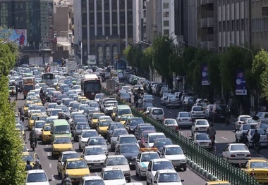 ترافیک مهمان ناخوانده معابر چهارمحال و بختیاری/استقبال ضعیف از وسایل حمل و نقل عمومی