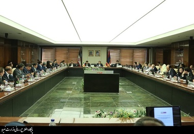 Iran calls for removing barriers in trade with Armenia