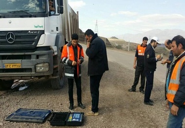 اضافه بار ناوگان معادن، چالش جدی برای جاده های زنجان