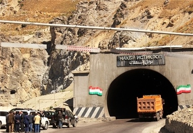 تونل ایرانی در جشن استقلال تاجیکستان تکمیل می‌ شود