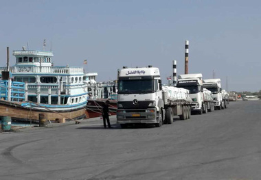رونق تجارت کالا در بندر جاسک 