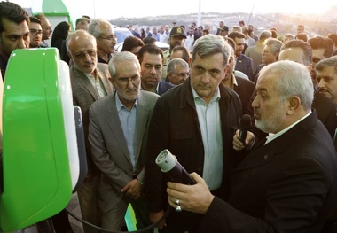  افتتاح نخستین جایگاه شارژ خودروهای برقی در برج میلاد تهران