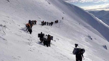 بی‌اطلاعی از سرنوشت 8 کولبر گرفتار شده در ارتفاعات کردستان  