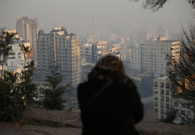 تهران، مدفون شده زیر دود
