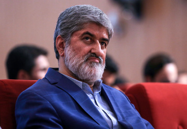 مردم‌داری، سرزندگی و سرکشی به مناطق محروم از ویژگی‌های مثبت هاشمی است